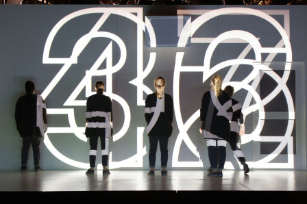 The company of Ted Huffman’s staging of 4.48 Psychosis for the Royal Opera, photographed in 2016