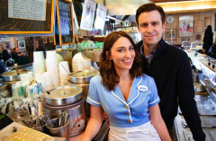 Sara Bareilles and Gavin Creel. Waitress promo image. Credit Shervin Lainez