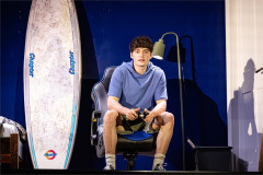 Noah Schnapp in Affluenza at Riverside Studios. Photo by Danny Kaan