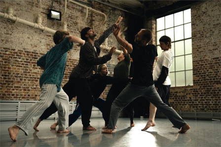 Kai Tomioka, Joshua Attwood, Elisabet Liisu Cerenius, Faye Tan, Dan Baines and Paris Fitzpatrick in rehearsal for Six Lethargies. Photo by Alex Storey