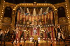 The cast of Barnum on its UK and Ireland tour. Photo by Pamela Raith