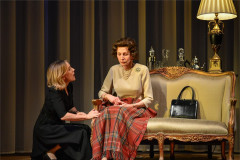 Laura Main as The Dresser and Jane Asher as The Queen. Photo by Robert Day