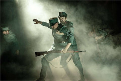 Soldiers with rifles in the fog in Franz & Marie at Charing Cross Theatre. Photo by Danny Kaan