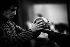 Samuel Blenkin (Hamlet) in rehearsal for Hamlet Hail to the Thief. Photo by Alex Lake