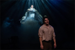 Fra Fee and Simon Russell Beale in I’ll Be Seeing You. Photo by Tiu Makkonen