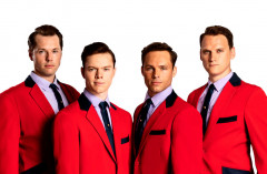 Who played frankie valli in jersey boys sale