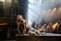Sam Ryder as Jesus and David Thaxton as Pontius Pilate in Jesus Christ Superstar at the London Palladium. Photo by Johan Persson