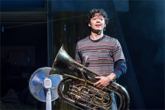 Gilli Jones as Seth Weetis in Kimberly Akimbo. Photo by Marc Brenner
