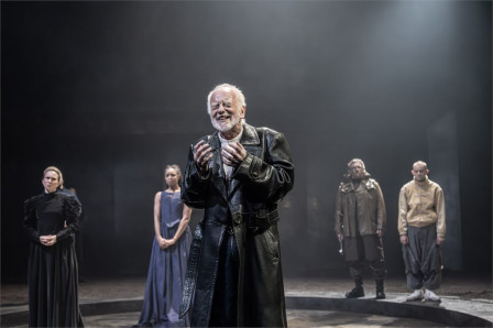 Ian McDiarmid as King Lear with members of the company at the Crucible, Sheffield. Photo by Johan Persson