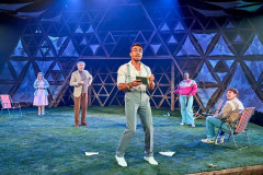 Munya Chawawa as Bottom with members of the company. Photo by Manuel Harlan