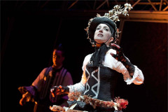Scott Shpeley and Beth Graham in Nevermore, 2015. Photo by Joan Marcus