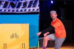 Baffo high-steps past the box in On Your Bike Baffo! Photo by Paul Blakemore