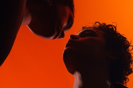 Campaign artwork for the RSC's 2027 production of Romeo and Juliet. Artwork © RSC