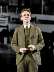 Laurie Kynaston as Friedrich Hayek in The Standard of Living. Photo by Manuel Harlan
