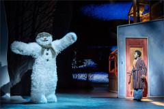 The Snowman greets The Boy at his front door in Birmingham Rep’s new The Snowman. Photo by Johan Persson
