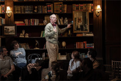 Jesse Tyler Ferguson as Truman Capote addressing the room in Tru. Photo by Johan Persson