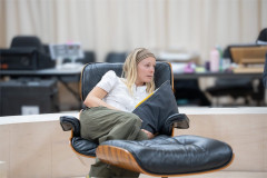 Phoebe Horn in rehearsal as Honey. Photo by Johan Persson
