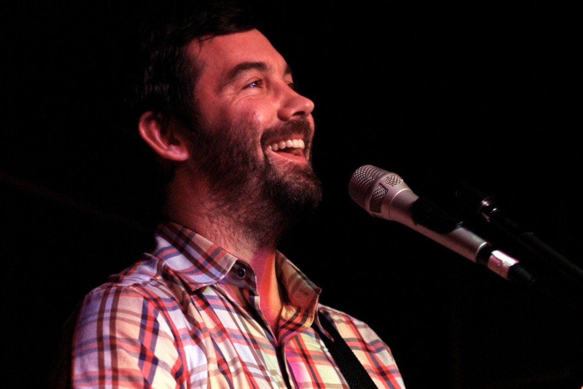 Duncan Sheik performing in 2006. Photo by P.B. Rage, CC BY-SA 2.0.