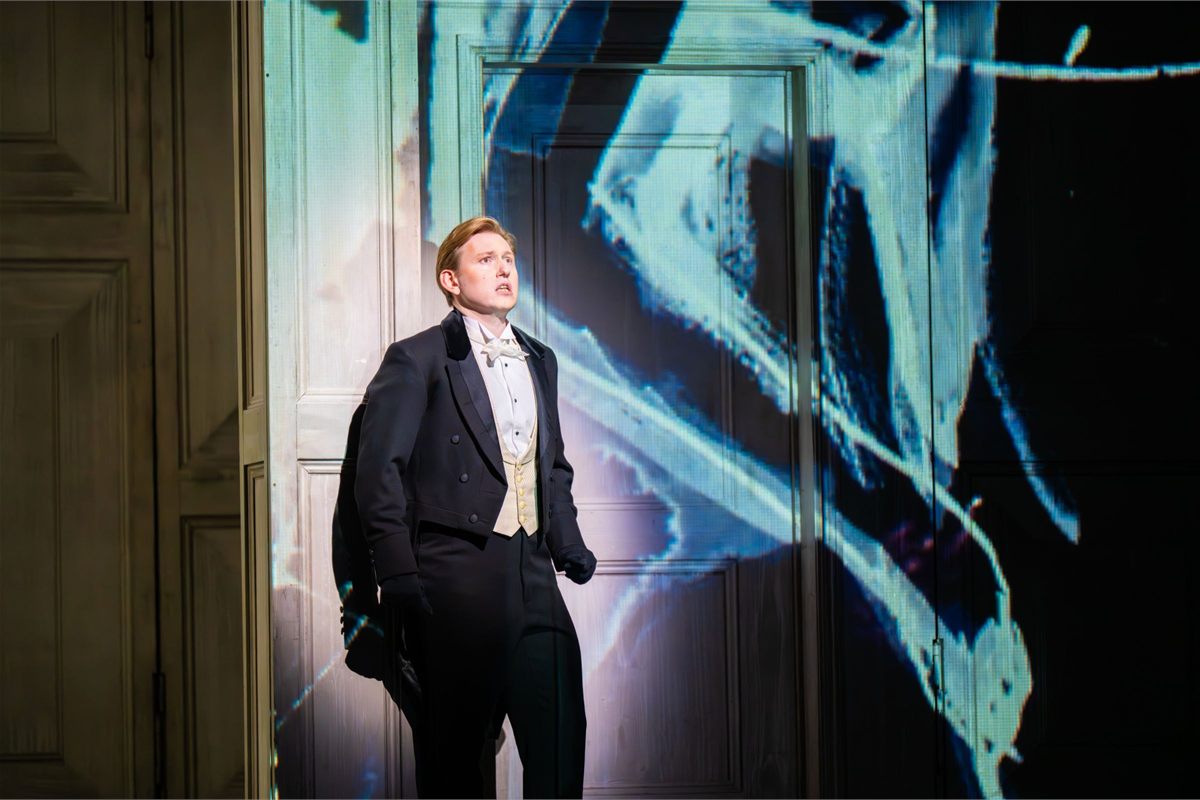The revolving set of Don Giovanni at the Royal Opera House. Photo: Mihaela Bodlovic