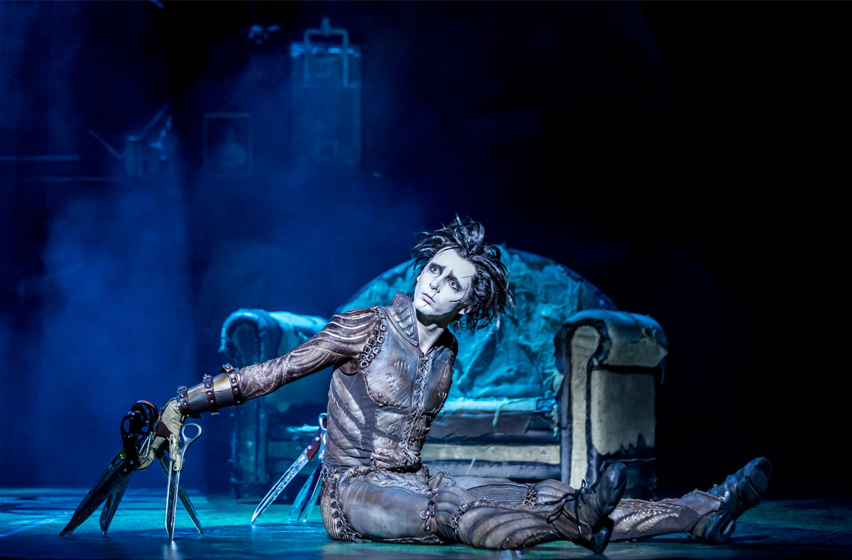 Edward Scissorhands. Devised, Directed and Choreographed by Matthew Bourne. Photo by Johan Persson