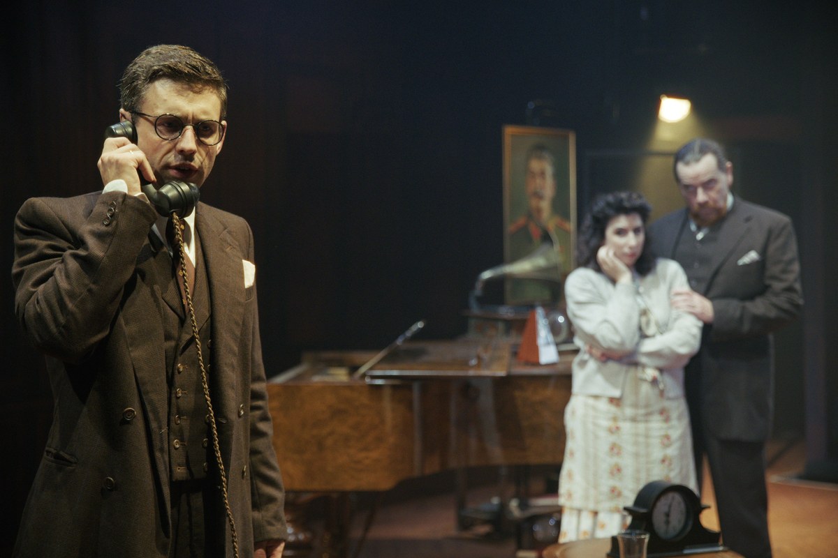 Benjamin O’Mahony, Jenna Augen and Fergus O’Donnell in Holy Fool at Park Theatre