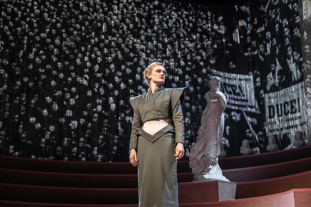 Gayle Rankin as Jean Brodie in The Prime of Miss Jean Brodie at the Royal Lyceum Theatre, Edinburgh. Photo by Mihaela Bodlovic Gayle Rankin as Jean Brodie in The Prime of Miss Jean Brodie at the Royal Lyceum Theatre, Edinburgh. Photo by Mihaela Bodlovic