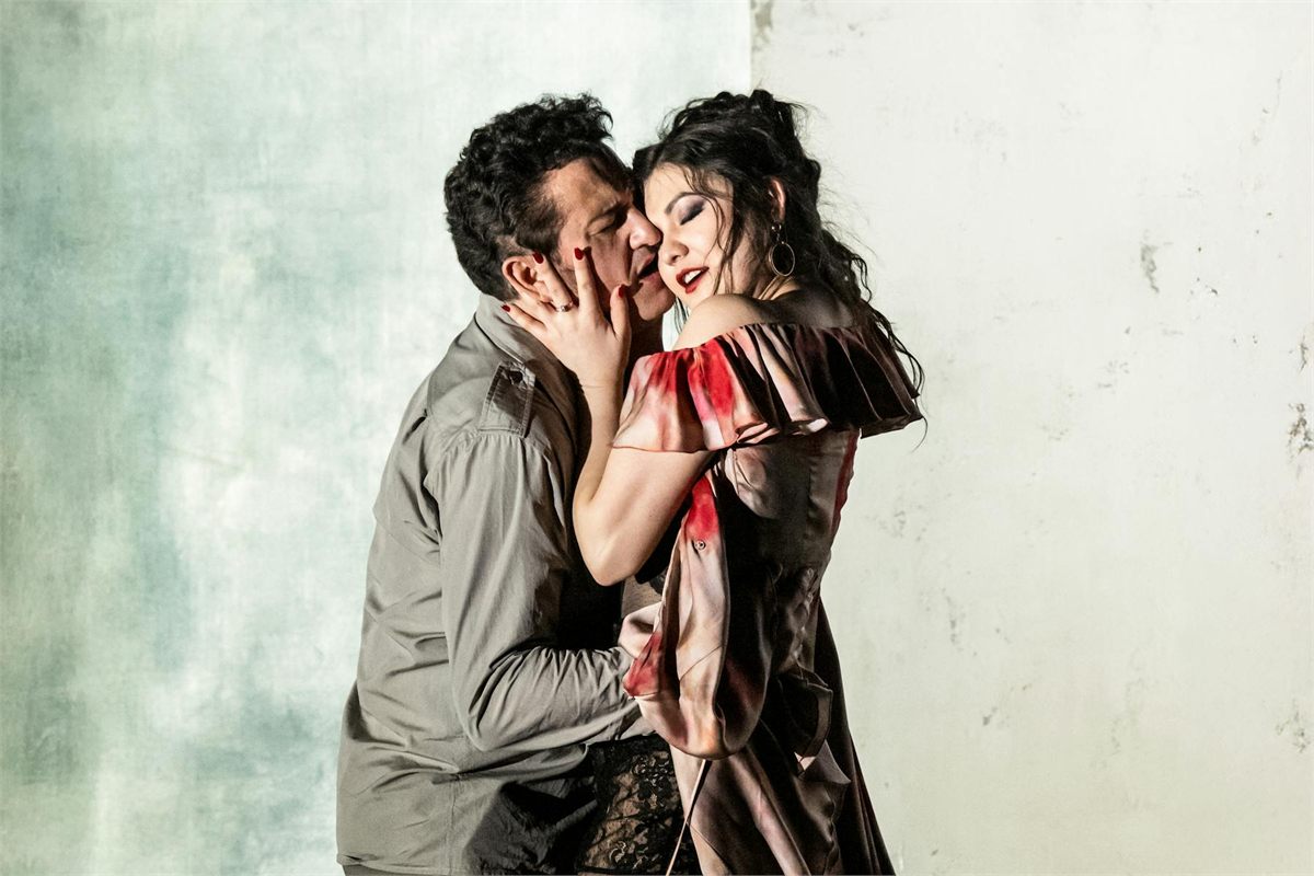 Don José and Carmen in Damiano Michieletto’s production of Carmen at the Royal Opera House. Photo: Royal Ballet and Opera