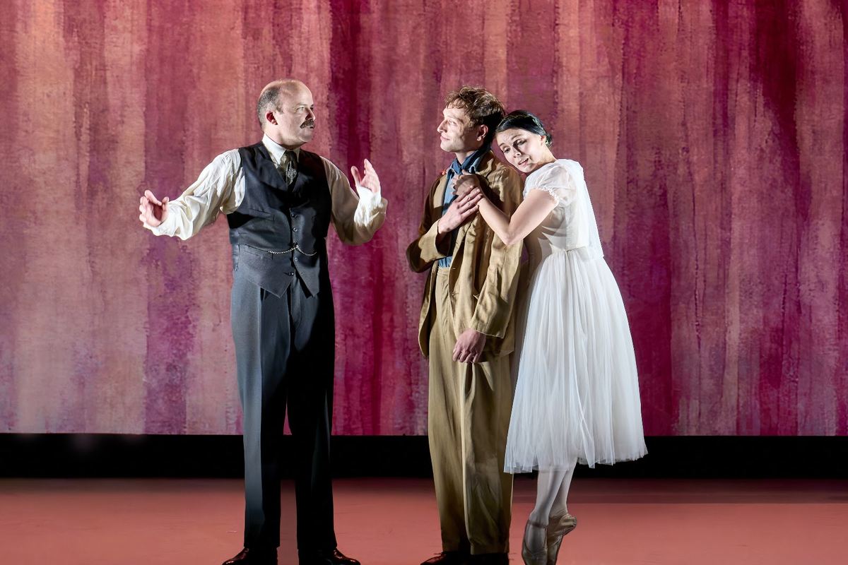 Rory Kinnear, Thomas Flynn and Natalia Osipova in The Standard of Living at the Theatre Royal Haymarket. Photo by Manuel Harlan