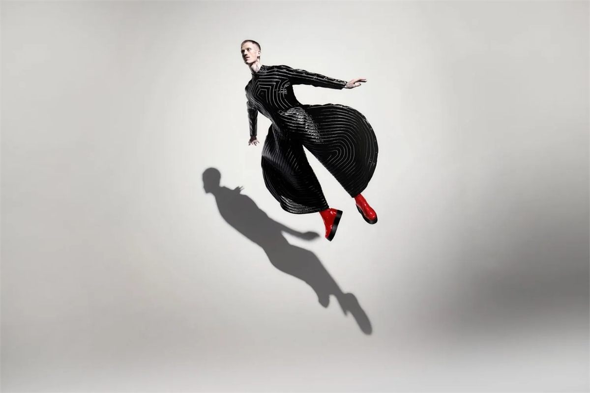 Campaign artwork for Subject to Change – A Dance for David Bowie. Creative art direction by Masami Shimizu, photo by Kazuyoshi Shimomura