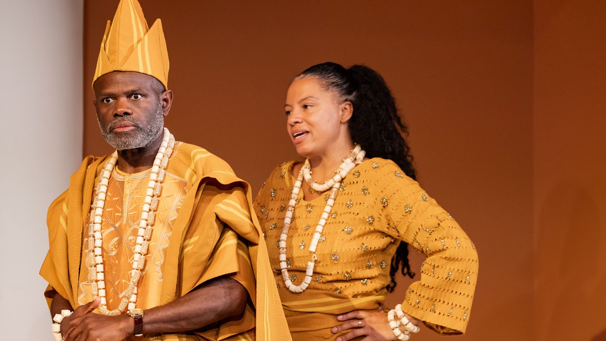 Usifu Jalloh as Oga and Nakeba Buchanan as Elmire in Tartuffe (Remixed) at the Marylebone Theatre