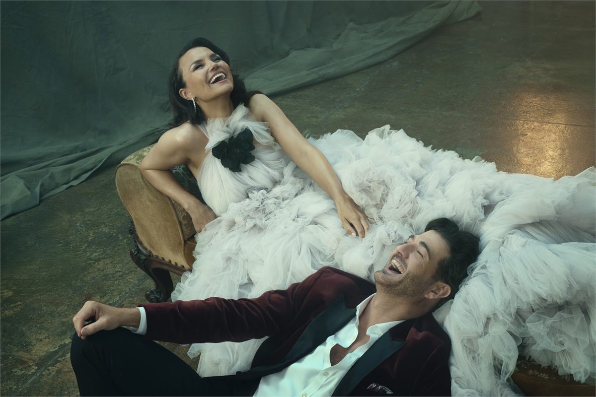 Samantha Barks and Oliver Tompsett in The Greatest Showman. Photo by Sebastian Nevols